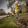 Kép 3/3 - DeWalt lombfújó+18V 5.0Ah Li-Ion akkumulátor+univerzális töltő DCM562P1-QW