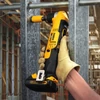 Kép 6/6 - DeWalt 18.0 V-os XR Li-Ion Sarokfúró akkumulátor és töltő nélkül DCD740N-XJ