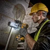 Kép 2/3 - DeWalt Akkus 18.0V-OS XR kefe nélküli ütvefúró-csavarozó, új 5.0Ah-s XR Li-Ion akkumulátor technológiával DCD796P2-QW