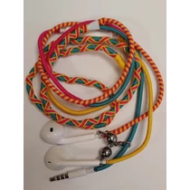 Vezetékes fülhallgató  kézzel készített kötéllel burkolva